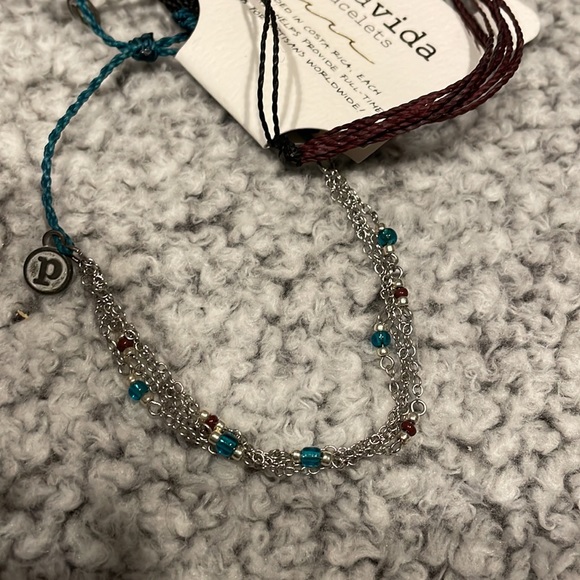 Set of bracelets - Picture 4 of 4